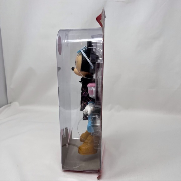 Minnie Mouse Sweet Latte doll - Picture 4 of 7